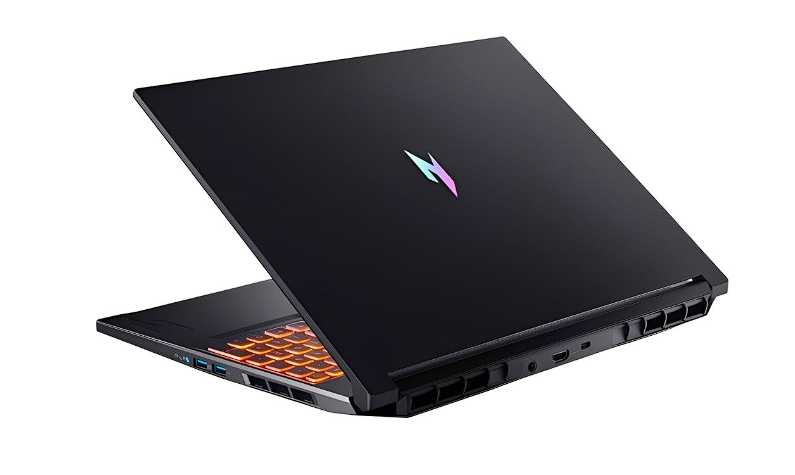 Notebook Acer Nitro V 16 en color negro - vista 3